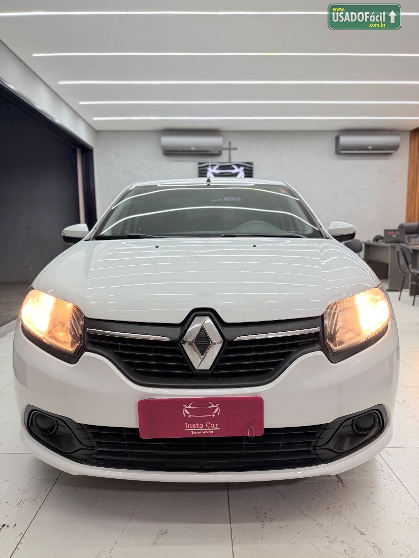 Renault Logan Expression 1.6 Hi-Flex 2016/2017 — foto 4 de 10