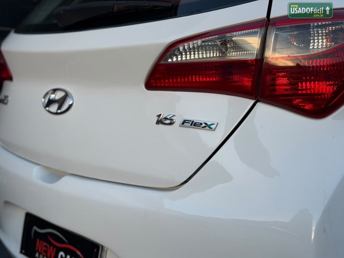 Hyundai HB20 Hatch Comfort Plus 1.6 Mecânico Flex 2013/2014 — foto 10 de 24