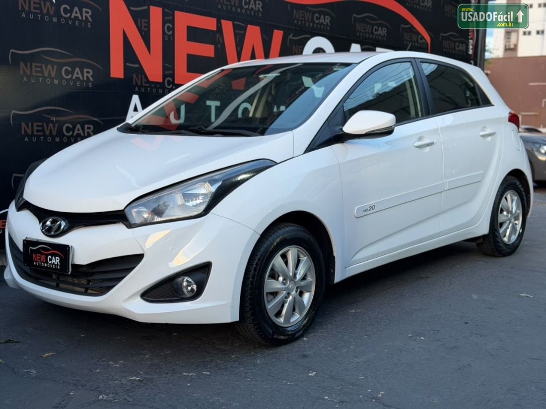 Hyundai HB20 Hatch Comfort Plus 1.6 Mecânico Flex 2013/2014 — foto 4 de 24