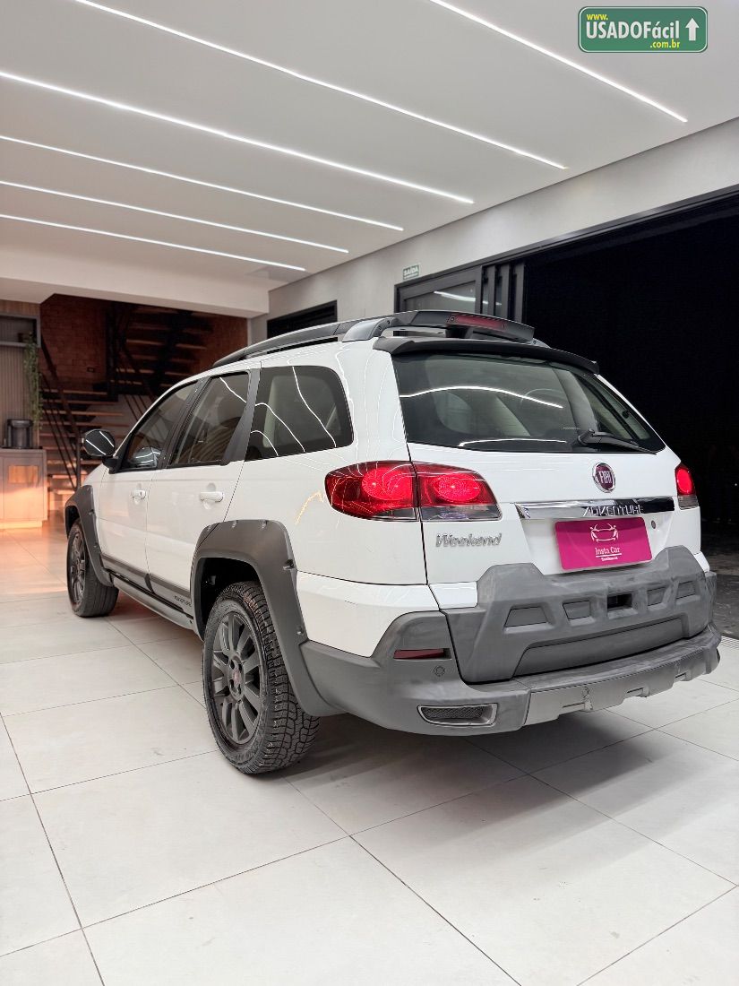 Fiat Palio Weekend Adventure Locker 1.8 Flex 2017/2017 — foto 4 de 10