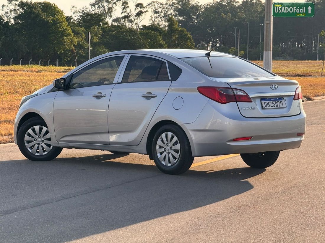 Hyundai HB20S Sedan Comfort Plus 1.0 Mecânico Flex 2014/2014 — foto 2 de 10
