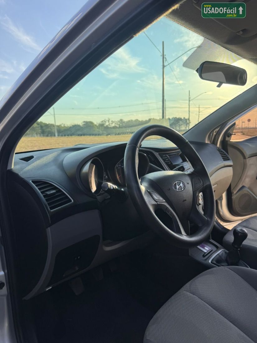 Hyundai HB20S Sedan Comfort Plus 1.0 Mecânico Flex 2014/2014 — foto 6 de 10