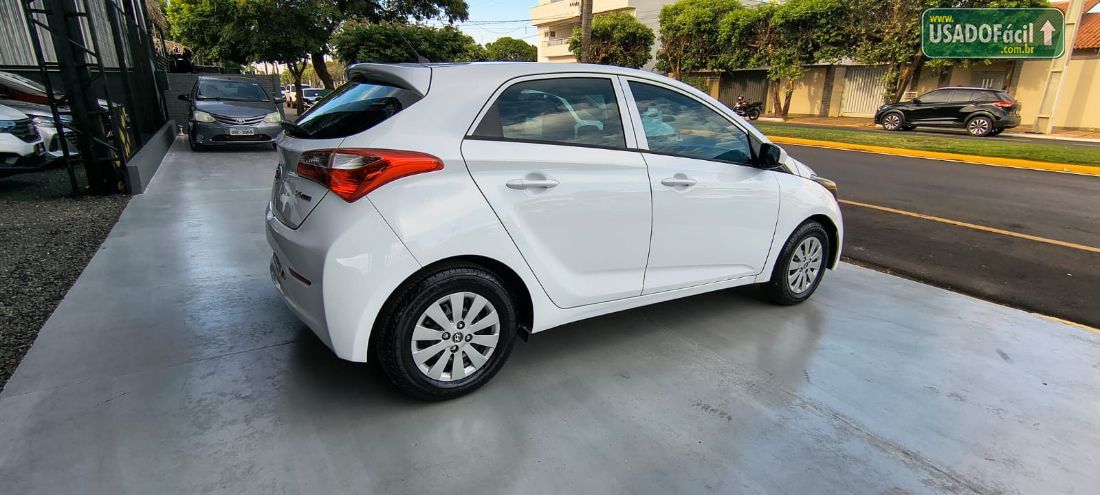 Hyundai HB20 Hatch Comfort 1.6 Mecânico Flex 2013/2014 — foto 5 de 8