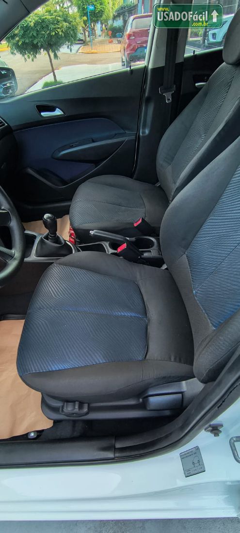 Hyundai HB20 Hatch Comfort 1.6 Mecânico Flex 2013/2014 — foto 6 de 8