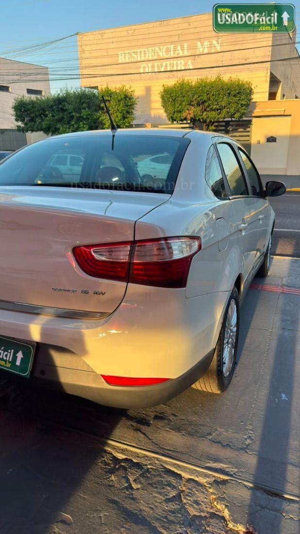 FIAT Grand Siena Essence Sublime 1.6 Flex 2015/2015 — foto 9 de 11