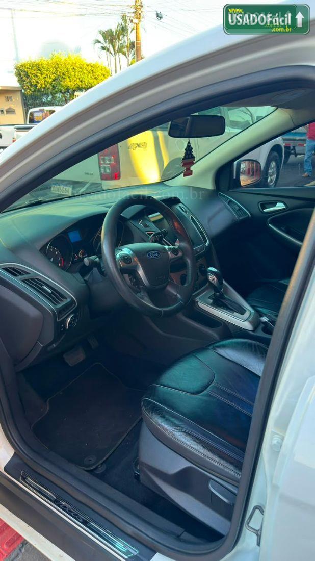 FORD Focus 2.0 Automático Flex 2013/2014 — foto 3 de 11