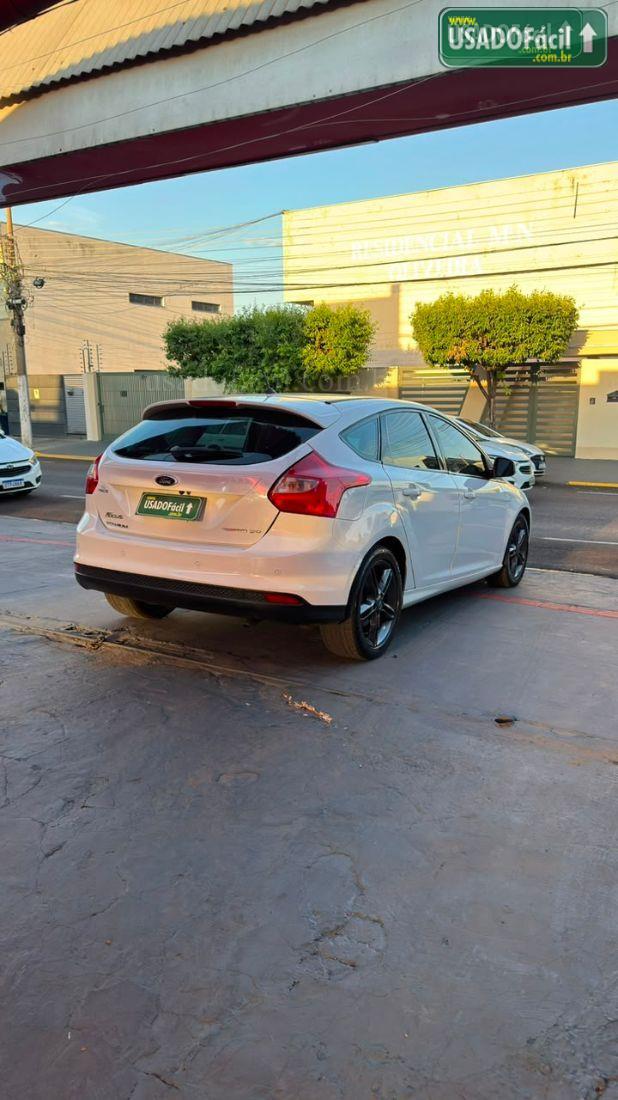 FORD Focus 2.0 Automático Flex 2013/2014 — foto 9 de 11