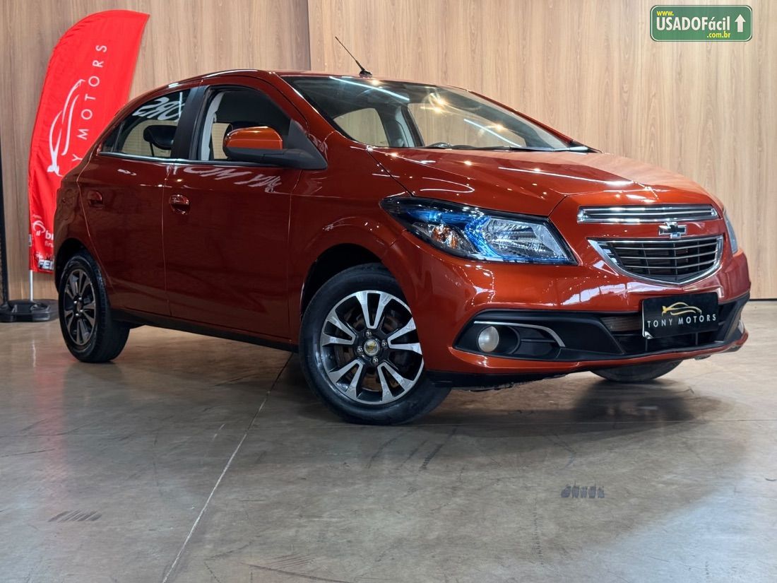 CHEVROLET/GM Onix Hatch LTZ 1.4 Mecânico Flex 2012/2013 — foto 3 de 9