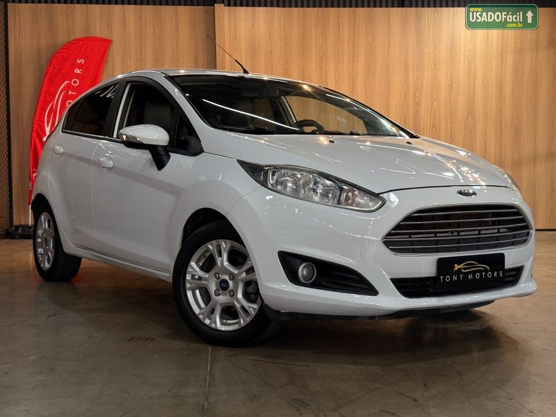 Ford Fiesta Hatch 1.5 Mecânico 5P Flex 2014/2015 — foto 3 de 10