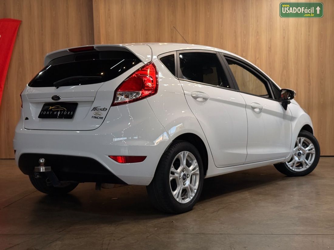 Ford Fiesta Hatch 1.5 Mecânico 5P Flex 2014/2015 — foto 8 de 10