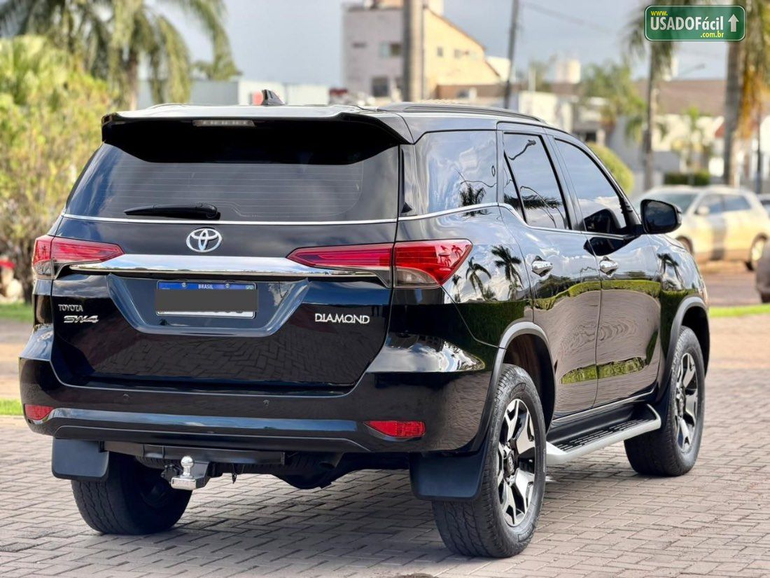Toyota Hilux SW4 SRX Diamond 2.8 4x4 turbo Automático Diesel 2019/2020 — foto 4 de 10