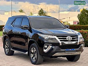 Toyota Hilux SW4 SRX Diamond 2.8 4x4 turbo Automático Diesel
