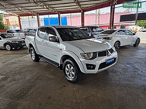 MITSUBISHI L200 Triton HPE CD 3.5 V6 Automático Flex