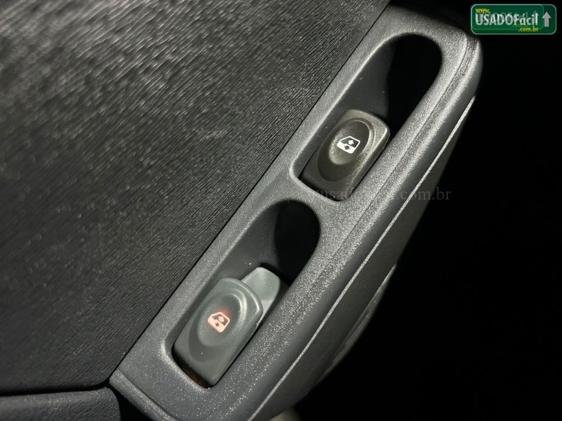 RENAULT Clio Expression 1.0 5P 2013/2014 — foto 17 de 20