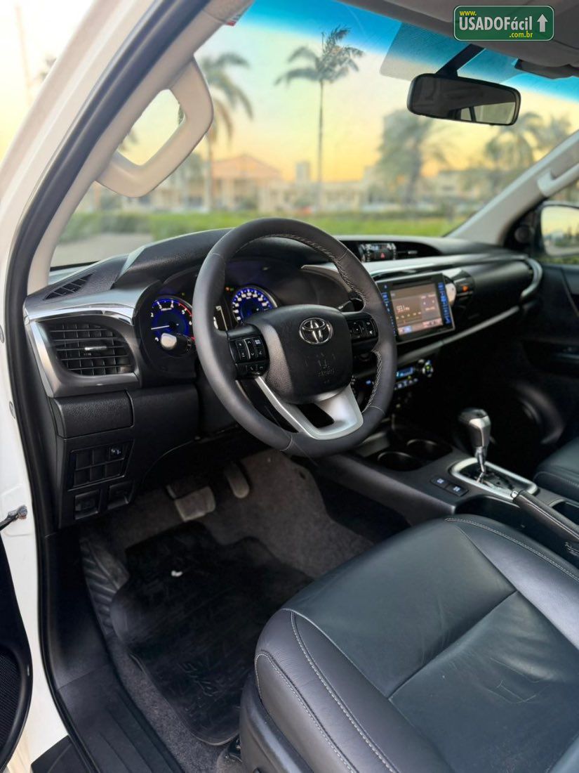 Toyota Hilux SRV CD 2.8 4x4 TDI Automático Diesel 2016/2017 — foto 12 de 16
