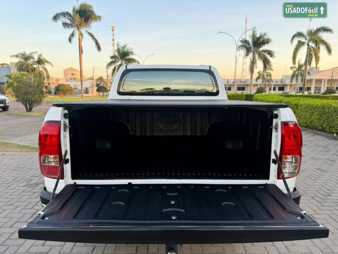 Toyota Hilux SRV CD 2.8 4x4 TDI Automático Diesel 2016/2017 — foto 14 de 16