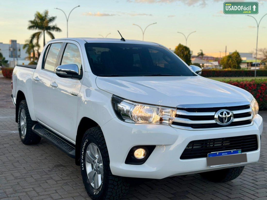 Toyota Hilux SRV CD 2.8 4x4 TDI Automático Diesel 2016/2017 — foto 2 de 16