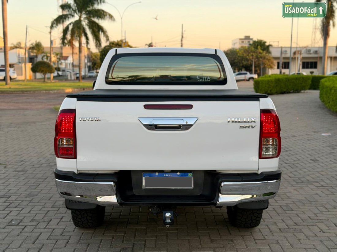 Toyota Hilux SRV CD 2.8 4x4 TDI Automático Diesel 2016/2017 — foto 4 de 16