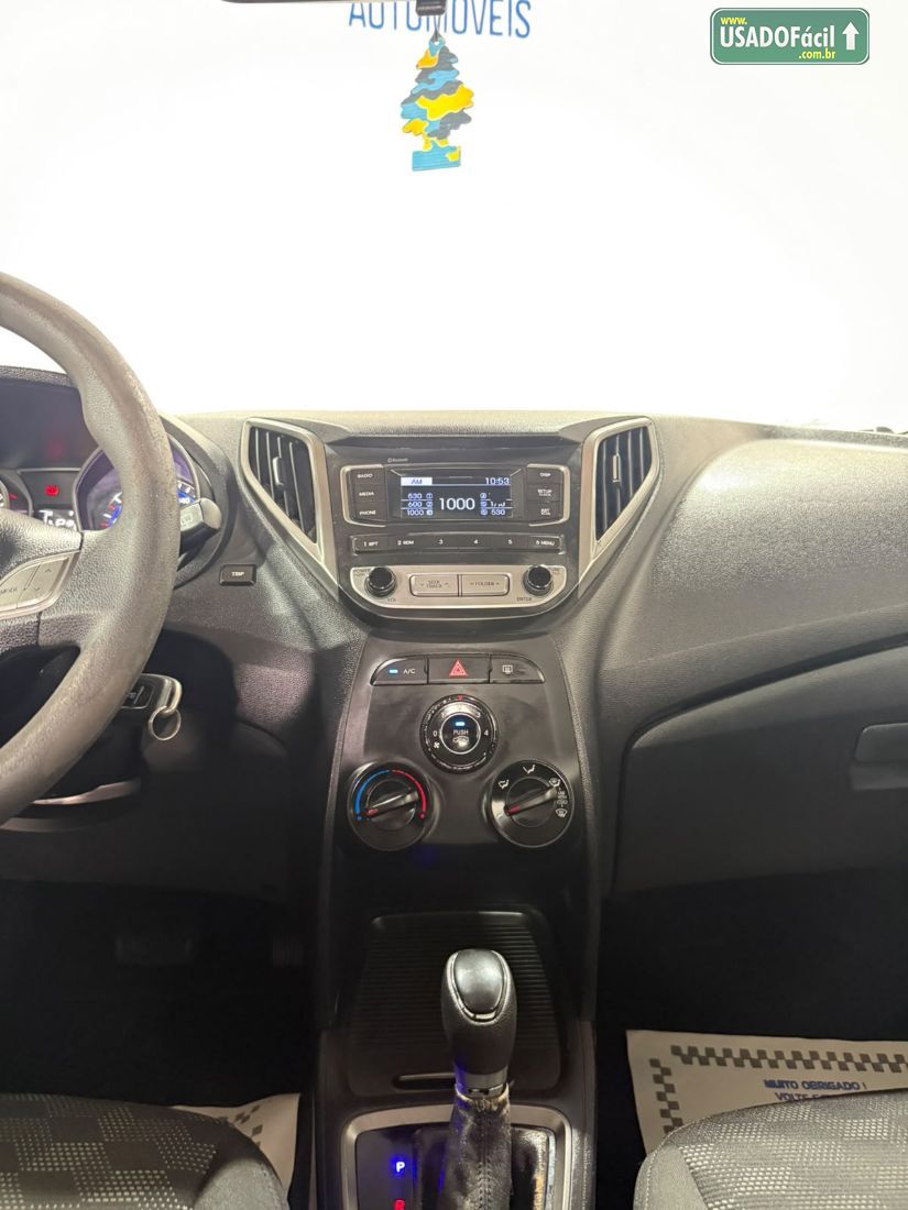 Hyundai HB20 Hatch Comfort Plus 1.6 Automático Flex 2017/2017 — foto 12 de 14