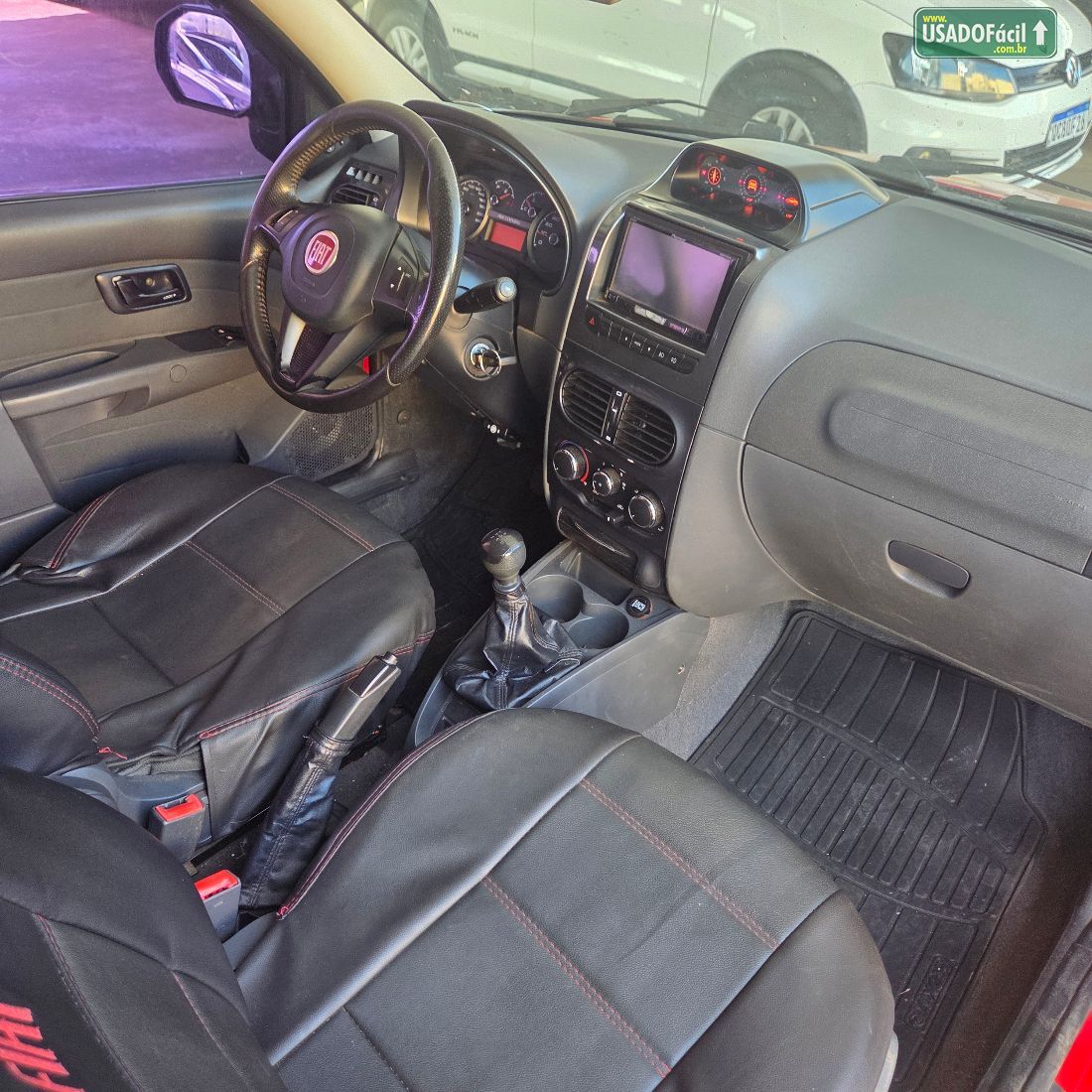 Fiat Strada Adventure CE 1.8 Flex 2014/2015 — foto 8 de 10