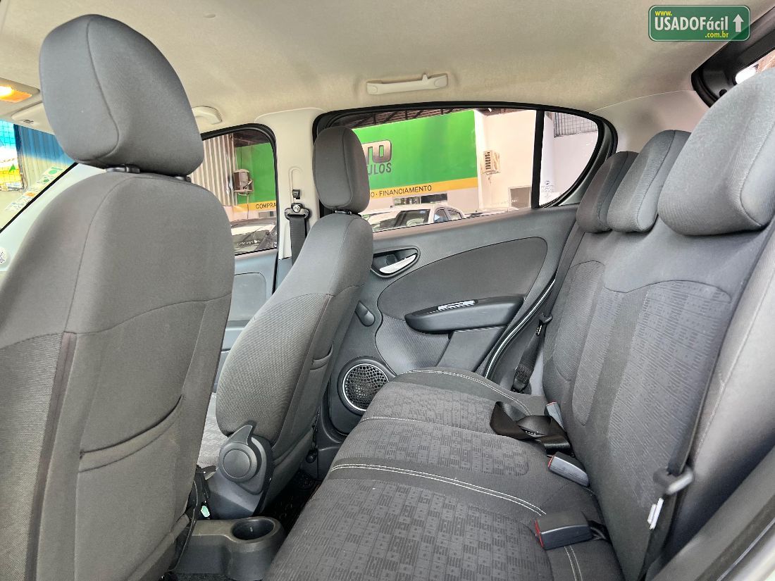 Fiat Palio Attractive 1.0 EVO Fire Flex 5P 2016/2017 — foto 8 de 8