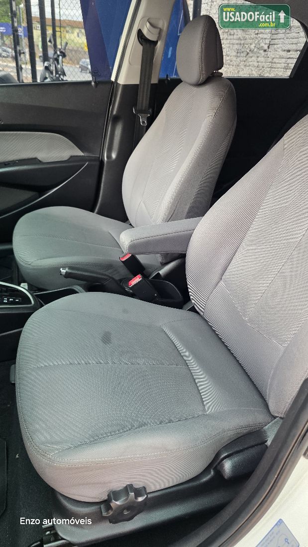 Hyundai HB20X Hatch Premium 1.6 Automático Flex 2013/2014 — foto 12 de 14