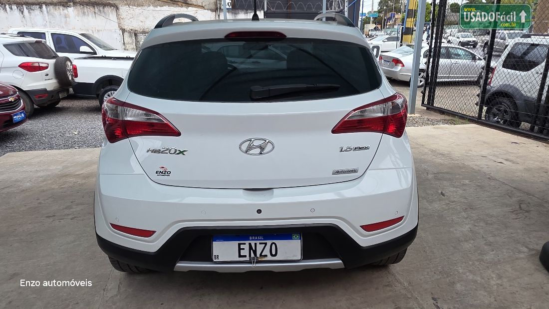 Hyundai HB20X Hatch Premium 1.6 Automático Flex 2013/2014 — foto 5 de 14