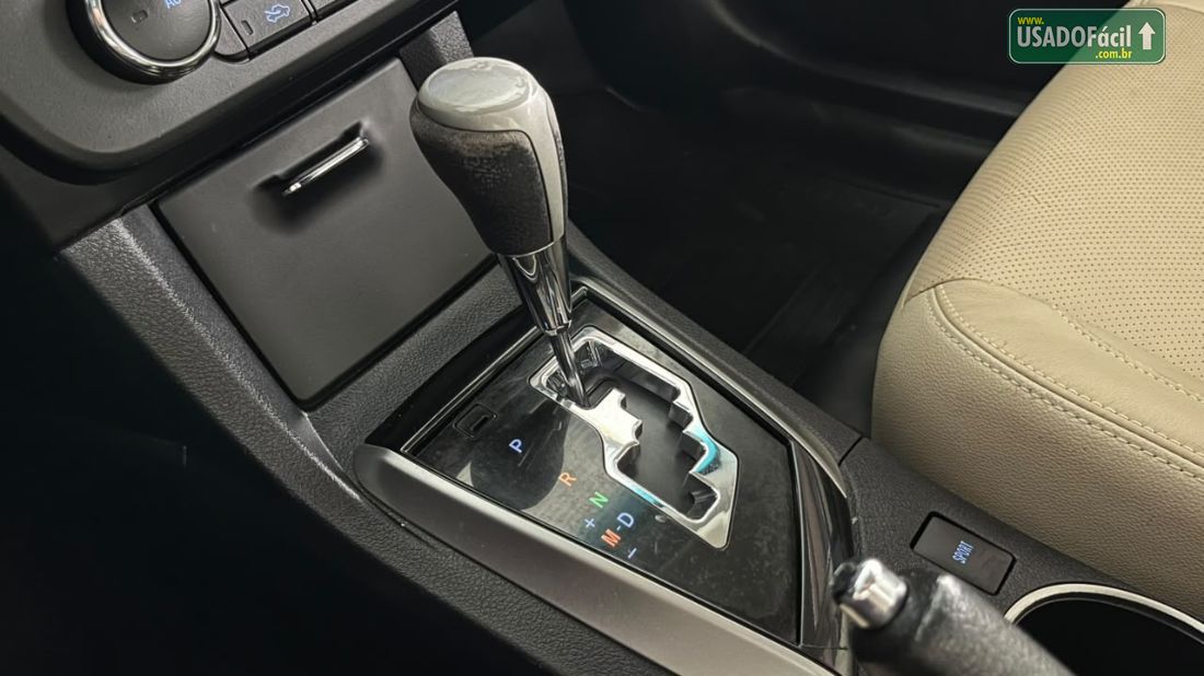 Toyota Corolla Altis Premium 2.0 Automático Flex 2014/2015 — foto 17 de 20