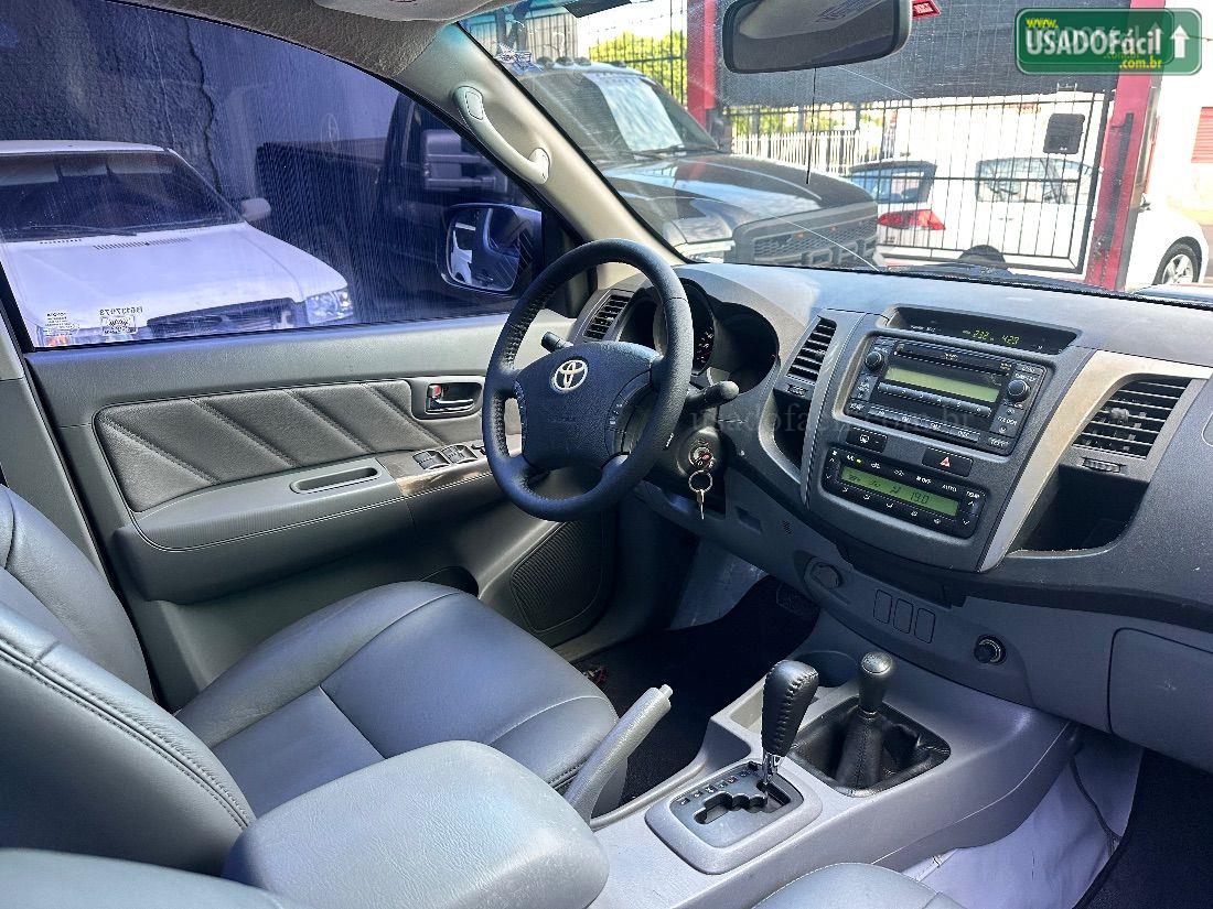 TOYOTA Hilux SRV CD D4-D 4x4 TDI automático 2011/2011 — foto 9 de 11