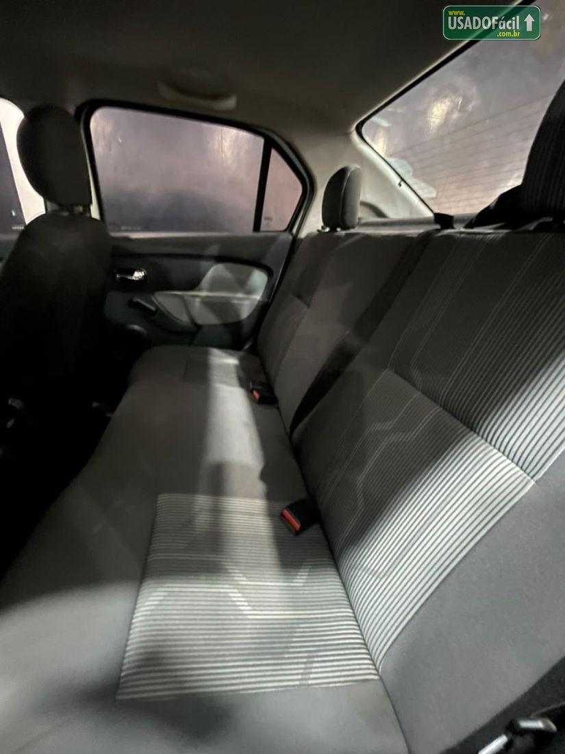 Renault Logan Expression Easy R 1.6 Flex 2016/2017 — foto 11 de 22