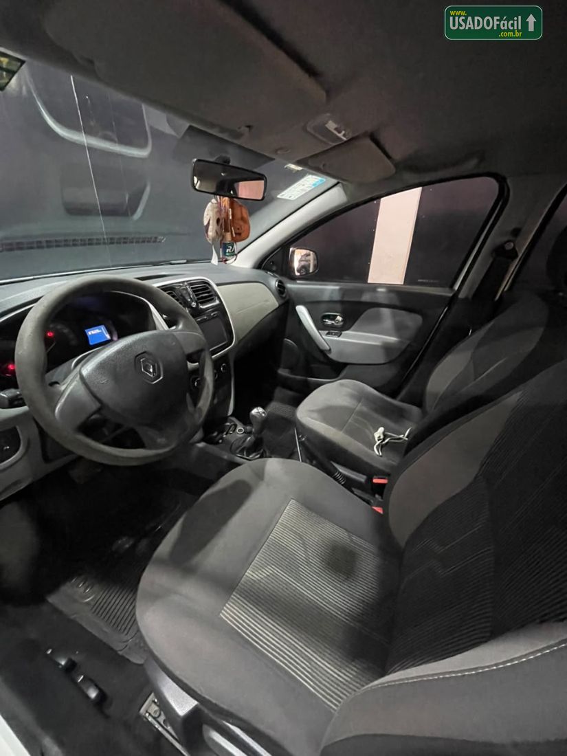 Renault Logan Expression Easy R 1.6 Flex 2016/2017 — foto 13 de 22