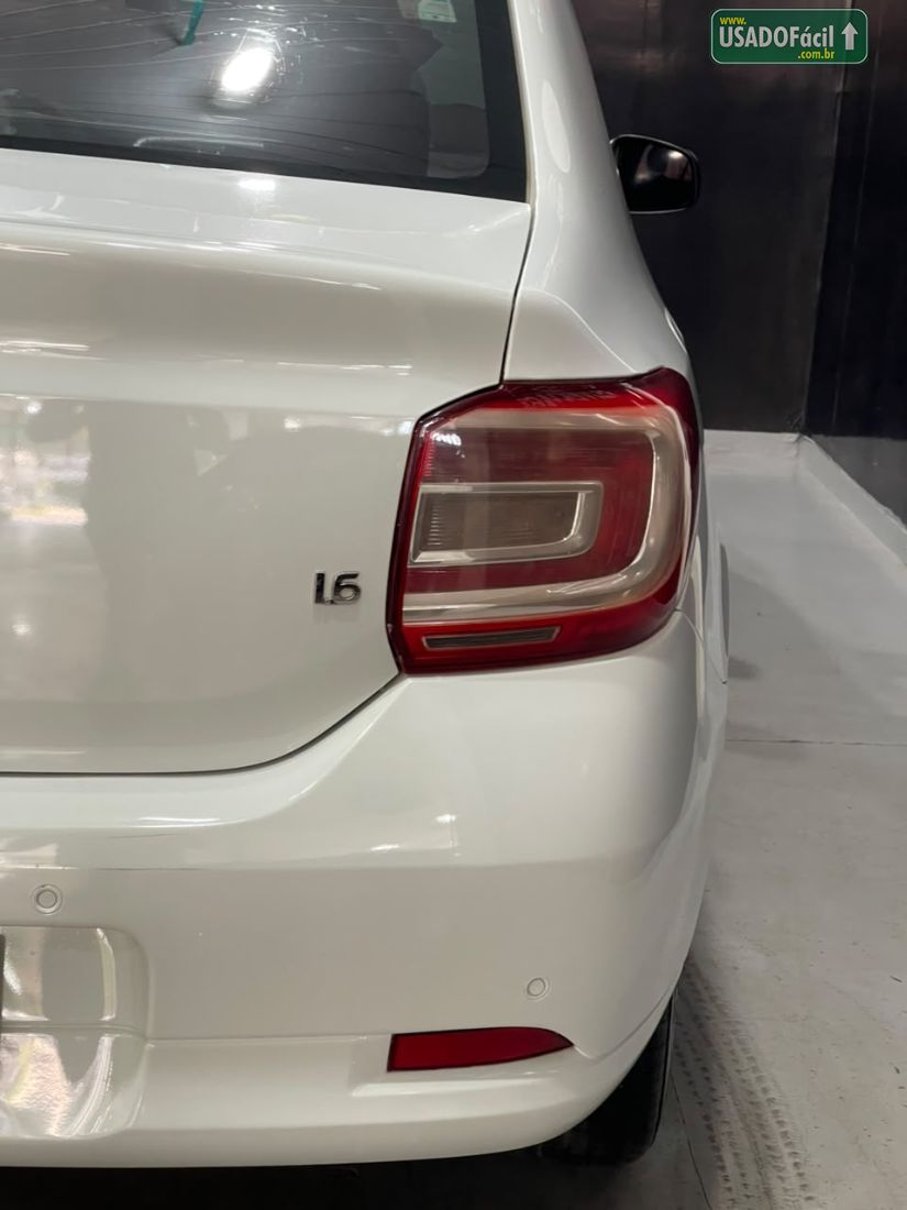 Renault Logan Expression Easy R 1.6 Flex 2016/2017 — foto 19 de 22