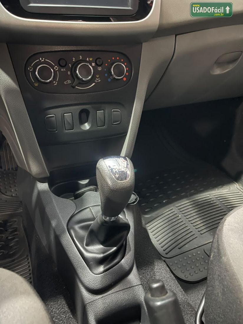 Renault Logan Expression Easy R 1.6 Flex 2016/2017 — foto 22 de 22