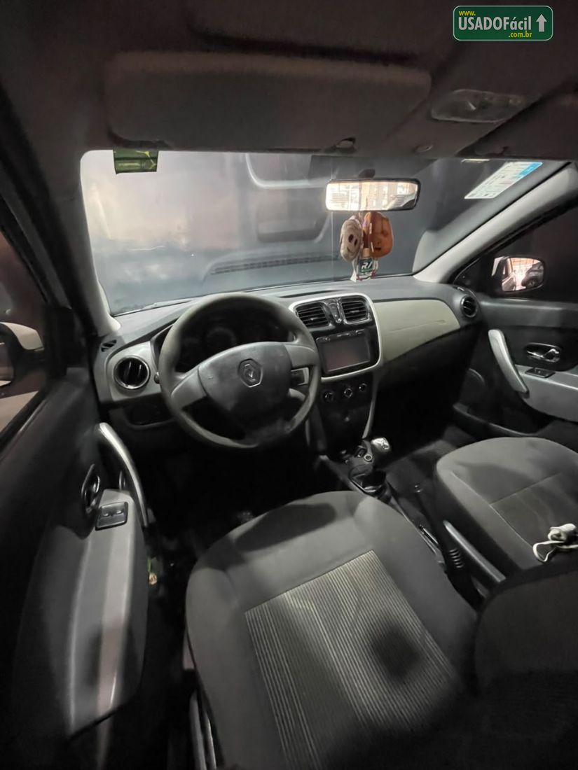 Renault Logan Expression Easy R 1.6 Flex 2016/2017 — foto 4 de 22