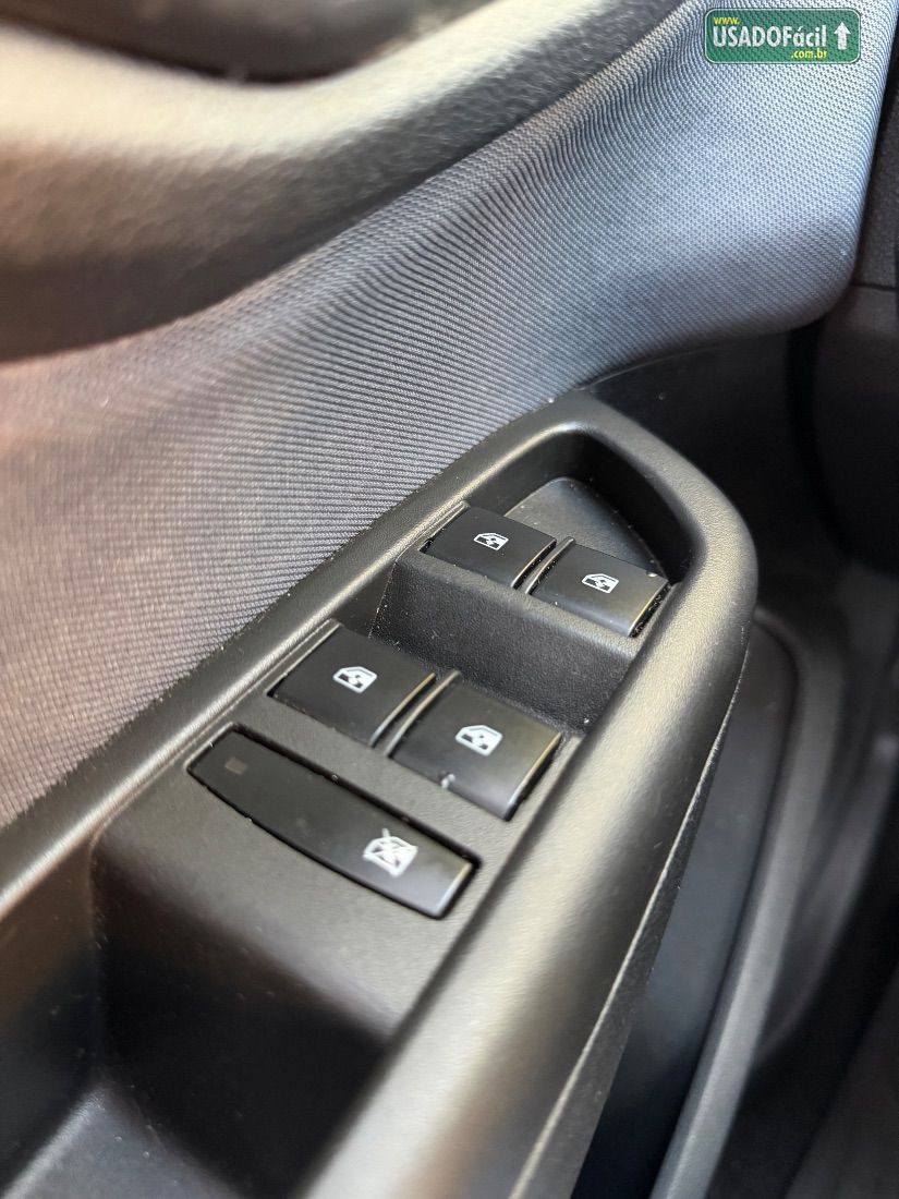 CHEVROLET/GM Onix Hatch Activ 1.4 Automático Flex 2018/2019 — foto 14 de 17