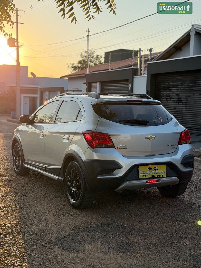 CHEVROLET/GM Onix Hatch Activ 1.4 Automático Flex 2018/2019 — foto 5 de 17