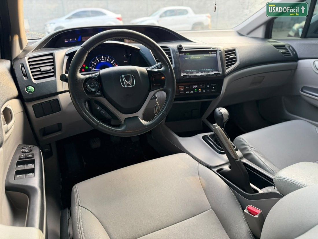 Honda Civic Sedan LXS 1.8 Mecânico 2014/2015 — foto 9 de 17
