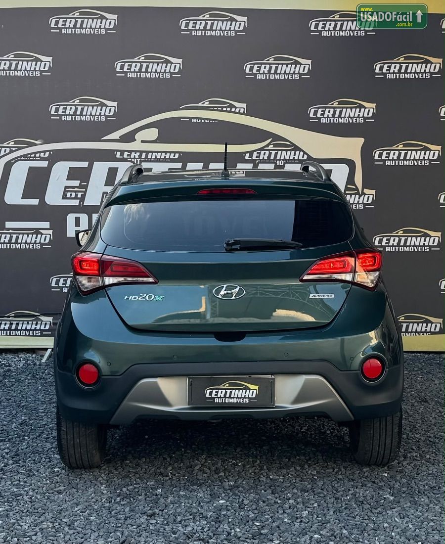Hyundai HB20X Hatch Premium 1.6 Automático Flex 2015/2016 — foto 2 de 21