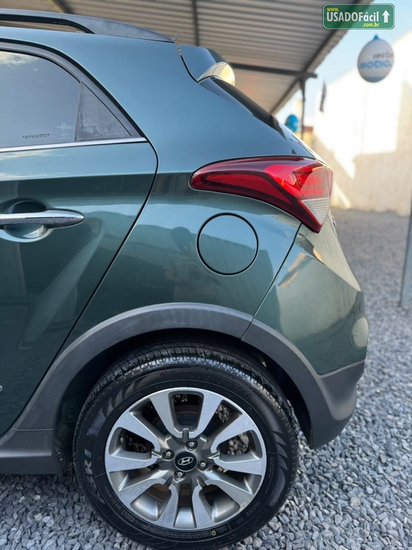 Hyundai HB20X Hatch Premium 1.6 Automático Flex 2015/2016 — foto 6 de 21