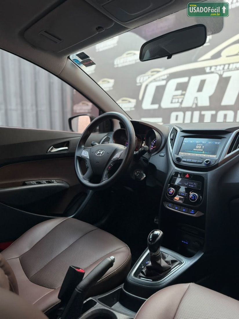 Hyundai HB20X Hatch Premium 1.6 Automático Flex 2015/2016 — foto 8 de 21