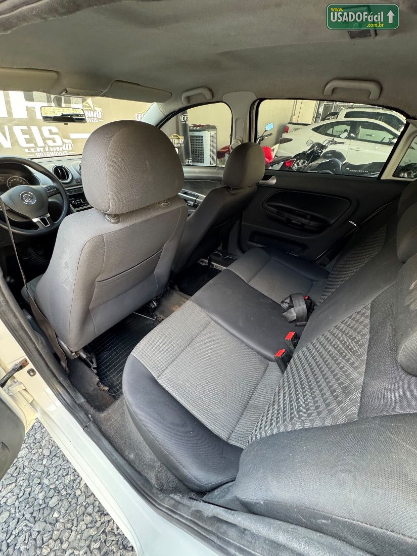 Volkswagen Gol Comfortline 1.0 4P Total Flex 2014/2015 — foto 10 de 12