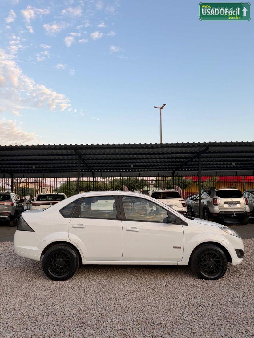 FORD Fiesta Hatch 4P Flex 2010/2011 — foto 3 de 13