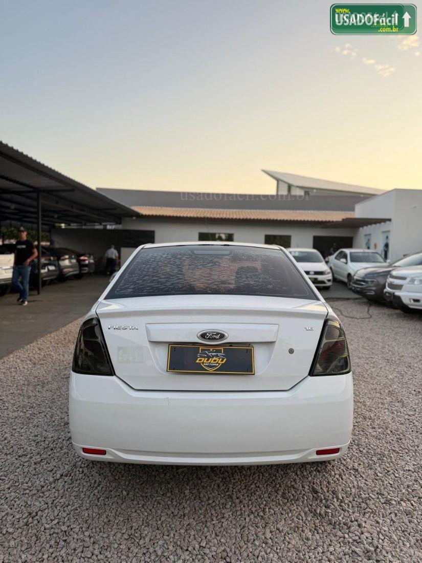 FORD Fiesta Hatch 4P Flex 2010/2011 — foto 4 de 13