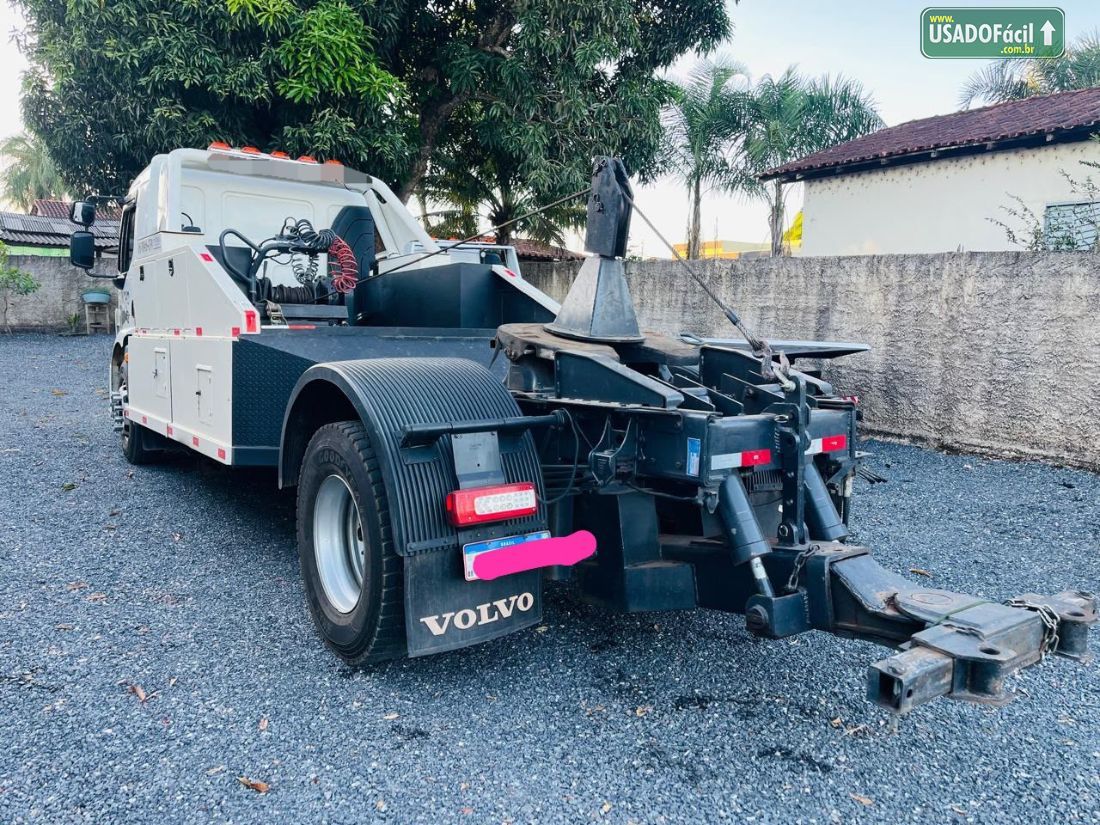 VOLVO Volvo VM 330  4X2 Guincho prancha 2016/2016 — foto 5 de 5