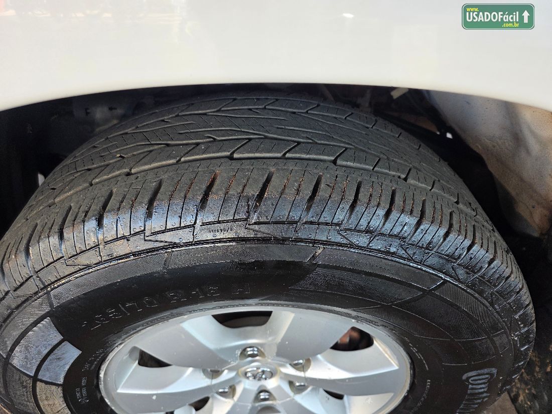Toyota Hilux SR CD 2.7 4x2 Automático Flex 2014/2015 — foto 10 de 11