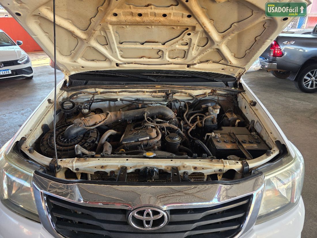 Toyota Hilux SR CD 2.7 4x2 Automático Flex 2014/2015 — foto 11 de 11