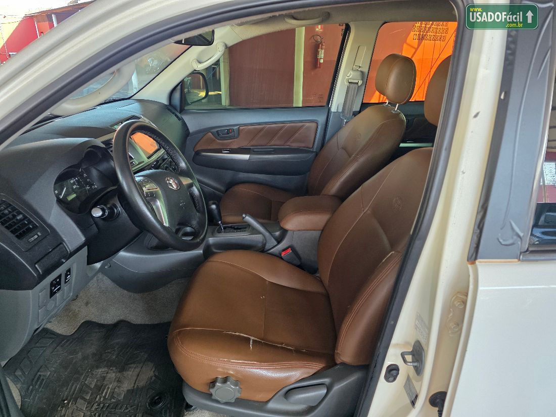 Toyota Hilux SR CD 2.7 4x2 Automático Flex 2014/2015 — foto 8 de 11