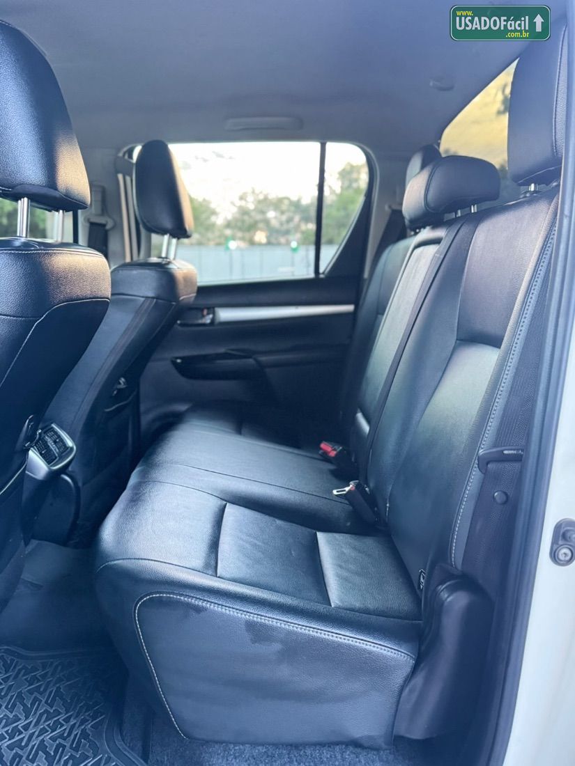 Toyota Hilux SRV CD 2.7 4X2 Automático Flex 2018/2018 — foto 8 de 11