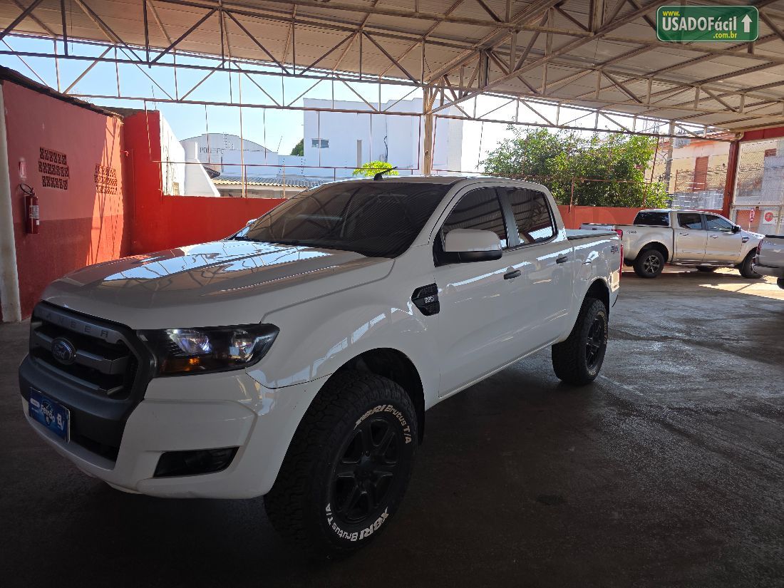 Ford Ranger XLS CD 2.2 4x4 Automático Diesel 2016/2017 — foto 2 de 12
