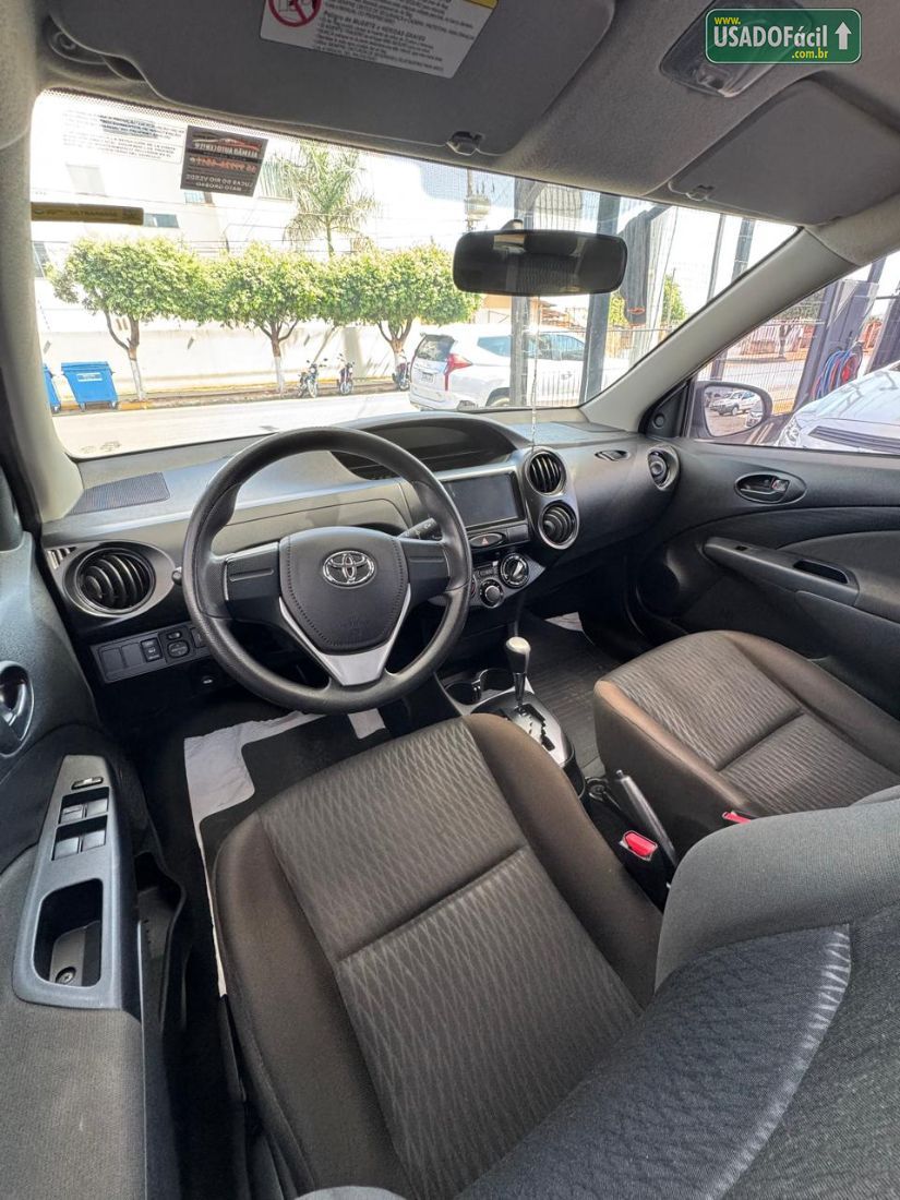 Toyota Etios Sedan X 1.5 Automático Flex 2020/2021 — foto 7 de 11